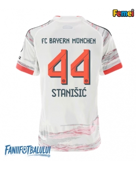 Bayern Munich Josip Stanisic #44 Tricou Fotbal Replică 2025-26 Femei Deplasare
